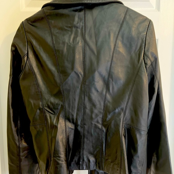Kenneth Cole reaction black jacket in medium size in good condition - Picture 2 of 3